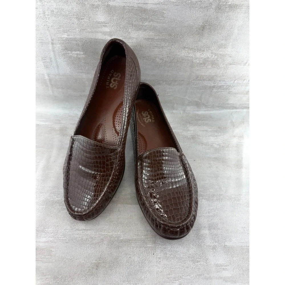 SAS Loafer Women Sz 8.5N Brown Crocodile Embossed Leather Tripad Comfort Shoes